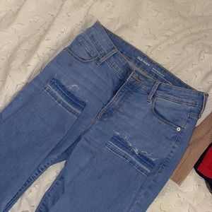 Old navy, light wash rockstar jeans size 8